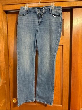 Old Navy Mid-Rise Boot-Cut Women's Blue Jeans